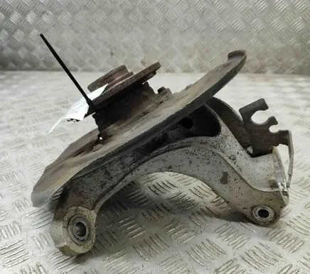 Volkswagen PASSAT B8 Front wheel hub 5Q0407257A
