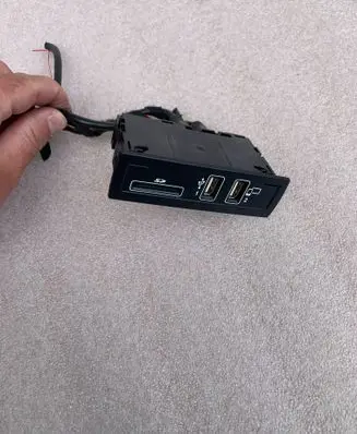 Mercedes-Benz S W222 USB control unit A2228203026