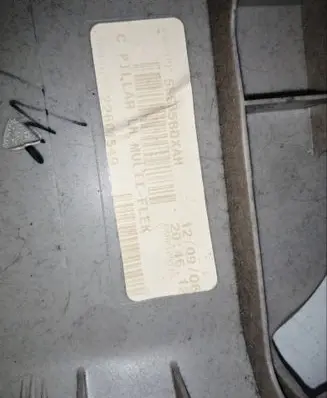 Jeep Grand Cherokee (WK) (C) pillar trim 5HS65BDXAH 22604549