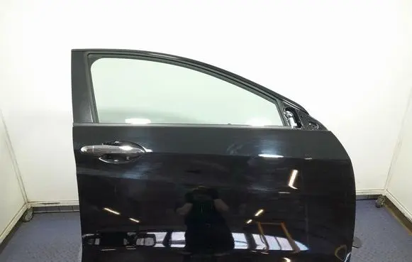 Honda HR-V Front door