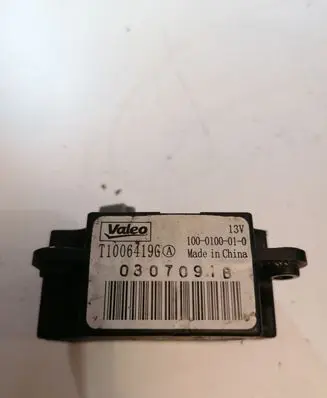 Peugeot 1007 Air flap motor/actuator T1006419G 0307091B