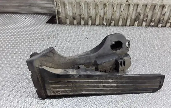 Volkswagen Touran I Accelerator throttle pedal 1T1721503H