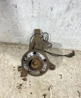 Mercedes-Benz Vito Viano W639 Front wheel hub spindle knuckle