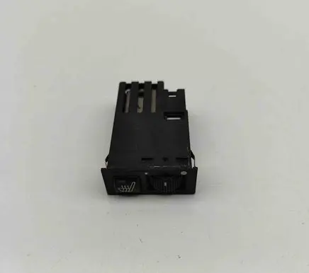 BMW 7 E38 Seat heating switch 8352259