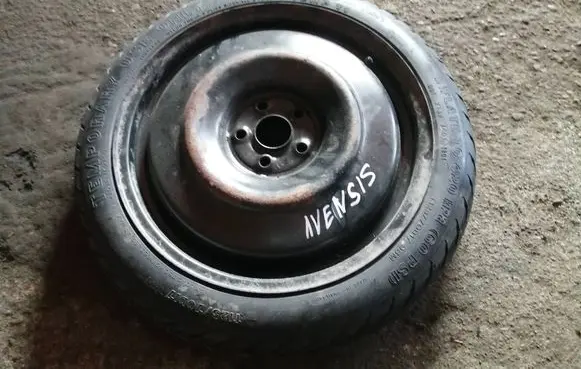 Toyota Avensis T250 R17 spare wheel 