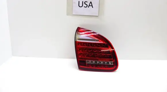Porsche Cayenne (92A) Tailgate rear/tail lights 7P5945093 7P5945093N