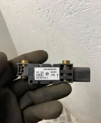 Audi A6 S6 C5 4B Airbag deployment crash/impact sensor 8E0959643A 091201 023180CN270S