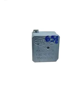 Mercedes-Benz C W204 Other relay A0025428719