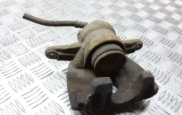 Toyota Corolla Verso AR10 Front brake caliper