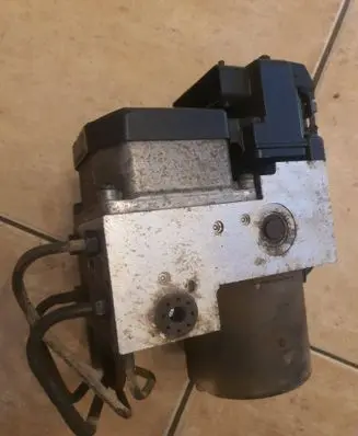 Volkswagen Transporter - Caravelle T4 ABS Pump 0265220432 0273004211 15167