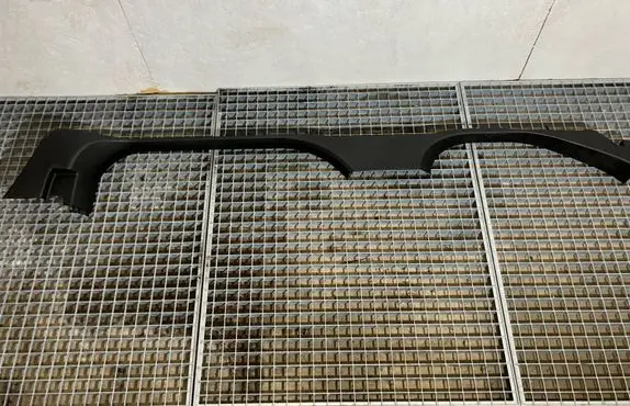 Opel Astra J Front sill trim cover 13259197 322225228 WKE11200417