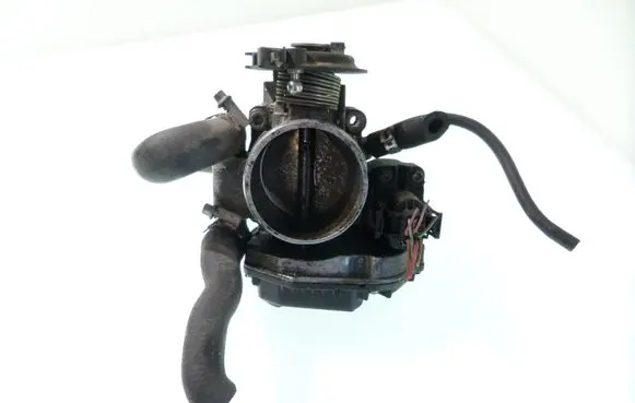 Audi A4 S4 B5 8D Throttle valve 058133063