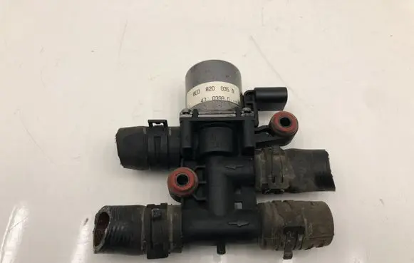 Audi A6 S6 C6 4F Coolant heater control valve 8E0820035B