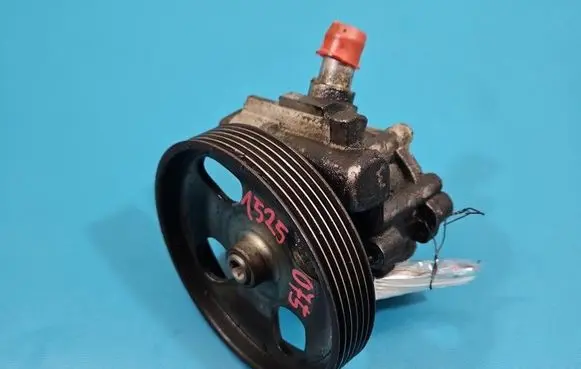 Citroen Berlingo Power steering pump 9685555580 IMPRK1525075