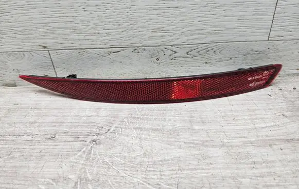 Volkswagen Golf Sportsvan Rear tail light reflector 510945106