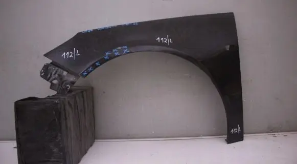 Opel Insignia A Fender mounting bracket BJUTJYEXHHRFHH