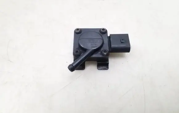 BMW 5 E60 E61 Exhaust gas pressure sensor 7789219