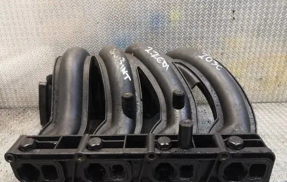 Mercedes-Benz C W203 Intake manifold 6110903537