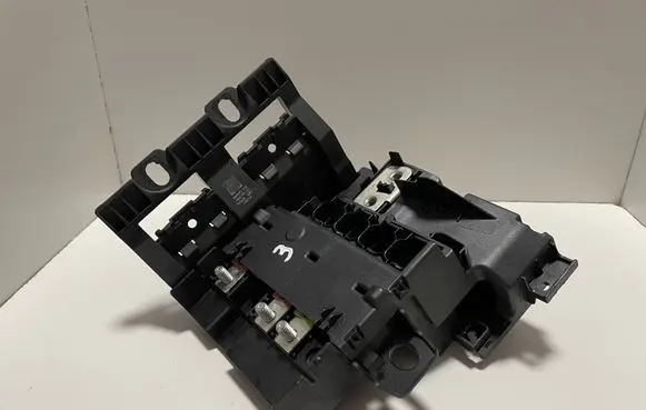 BMW X3 G01 Current control relay 6841701