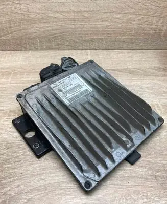 Renault Megane II Engine control unit/module ECU 8200334419 R0410B024C
