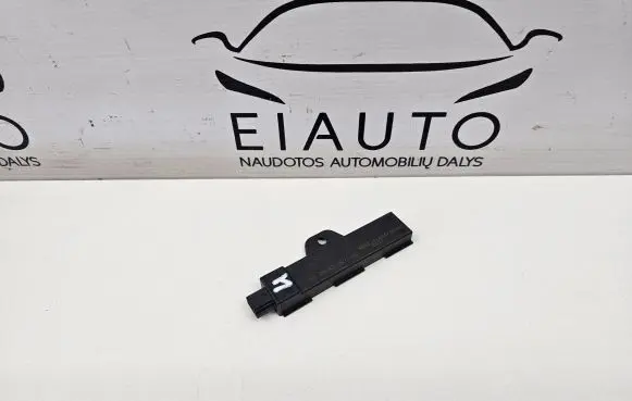 BMW 5 F10 F11 Keyless system antenna 9220832 65209220832