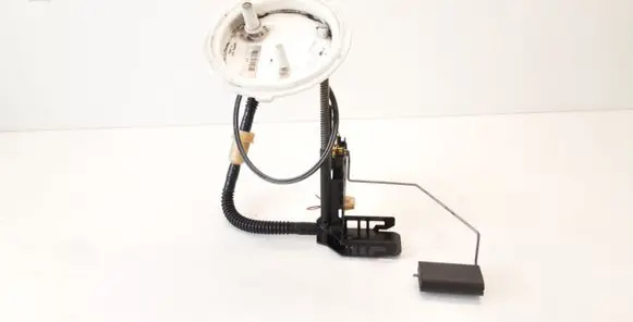 BMW 5 E60 E61 Fuel level sensor 6765849 686203