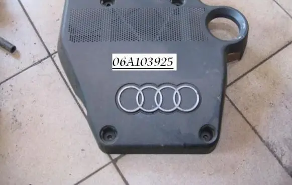 Audi A3 S3 8L Engine cover (trim) 06A103925