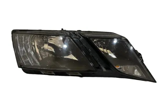 Skoda Octavia Mk3 (5E) Headlight/headlamp 5E1941016C 030110420200 E15A6368
