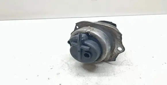 BMW X5 E70 Engine mount bracket 6787103