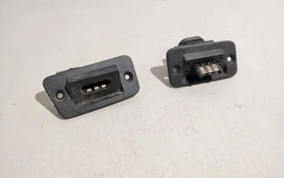 Volkswagen Caddy Sliding door contact joint 2K5907496 2K0907438