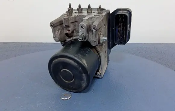 Lexus IS 220D-250-350 ABS Pump 133800-8060