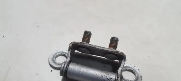 Toyota Avensis Verso Tailgate/trunk/boot hinge