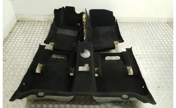 Mercedes-Benz GLK (X204) Interior carpet 
