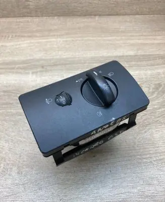 Ford Mondeo Mk III Light switch 1S7T13A024HC