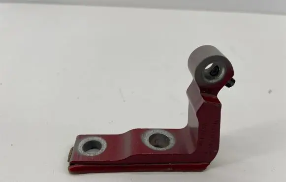 Volvo XC90 Front door lower hinge 31424608