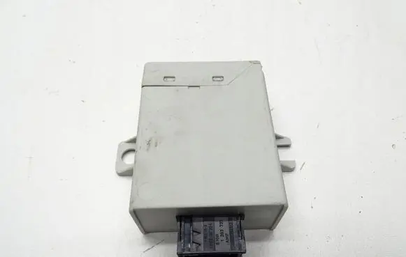BMW Z4 E85 E86 Wing mirror control module 6915061