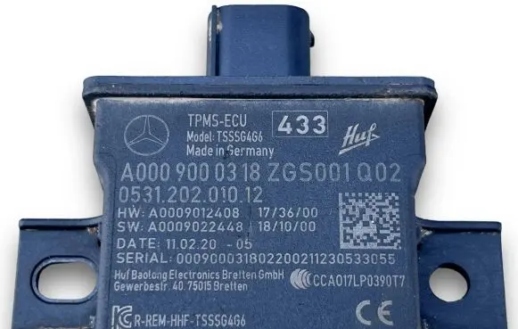 Mercedes-Benz C W205 Central body control module A0009000318
