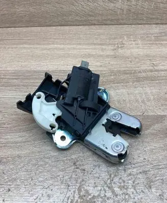 Audi A8 S8 D3 4E Tailgate/trunk/boot lock/catch/latch 4F5827505D