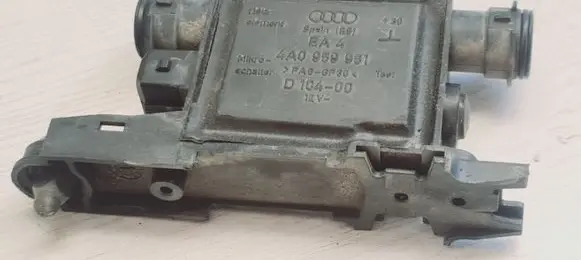Audi A4 S4 B5 8D Door control unit/module 4A0959981