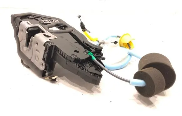 BMW 3 G20 G21 Front door lock 7445043