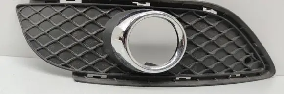 Mercedes-Benz B W246 W242 Front fog light trim/grill A2468851222
