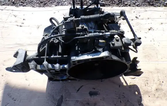 Mitsubishi Outlander Manual 5 speed gearbox A7511109