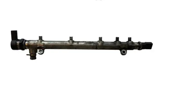 Mercedes-Benz E W211 Fuel main line pipe A6110700395 0445214038