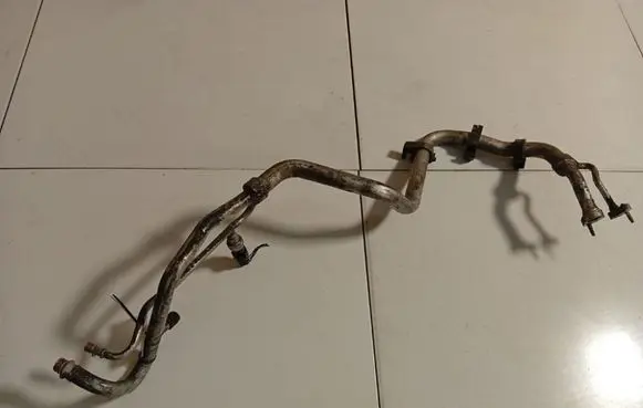 Ford Mondeo MK IV Air conditioning (A/C) pipe/hose 