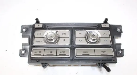 Jaguar XF X250 Interior fan control switch 8X2318C858AG