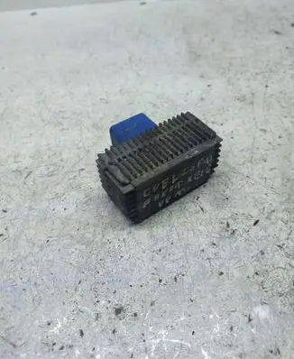 Opel Zafira A Glow plug pre-heat relay 55353011