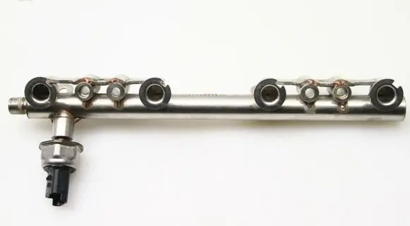 Renault Captur Fuel main line pipe 175204385R