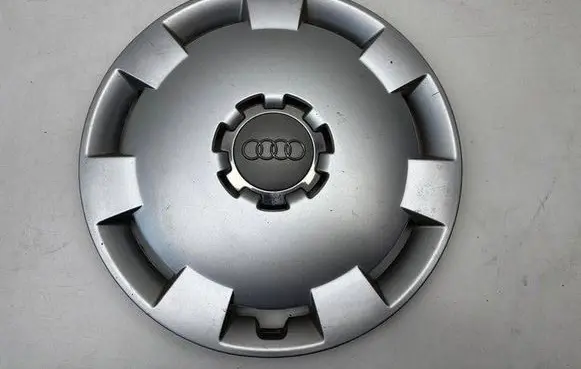 Audi A3 S3 8P R16 wheel hub/cap/trim 8P0601147A
