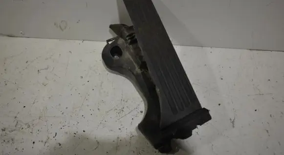 Volkswagen Touran I Accelerator throttle pedal 1T1723503H