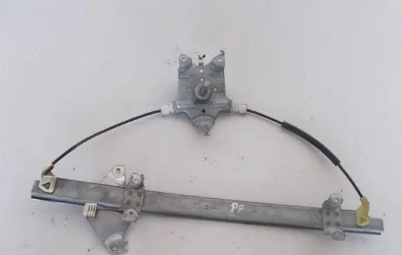 Nissan Almera Tino Front door manual window regulator 